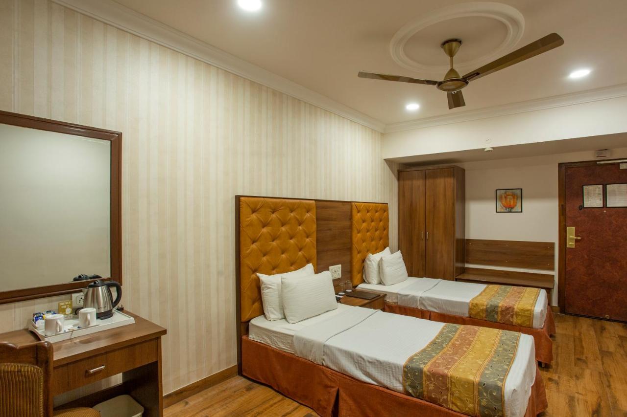 The Grand Regency Hotel Rajkot Buitenkant foto