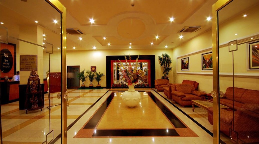 The Grand Regency Hotel Rajkot Buitenkant foto